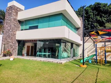 VENDO CASA TIPO HACIENDA CON TODOS LOS SERVICIOS
