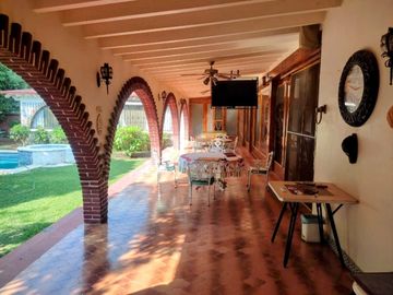 VENDO CASA TIPO HACIENDA CON TODOS LOS SERVICIOS