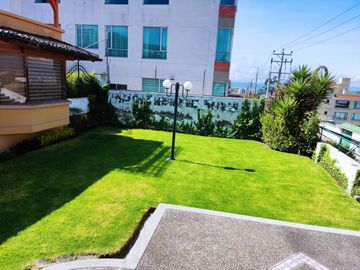 Casa en venta, sector Santa Lucia norte de Quito