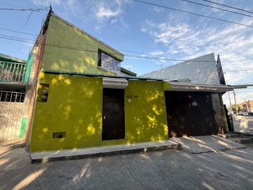 CASA EN VENTA EN COLONIA LAS MARGARITAS, MORELIA:4 REC; SOBRE AV. PRINCIPAL