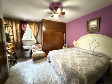 CASA EN VENTA EN COLONIA LAS MARGARITAS, MORELIA:4 REC; SOBRE AV. PRINCIPAL