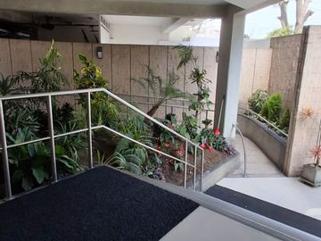 Luminoso departamento de 3 dormitorios en Miraflores - venta