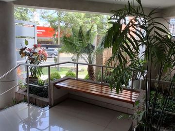 Luminoso departamento de 3 dormitorios en Miraflores - venta