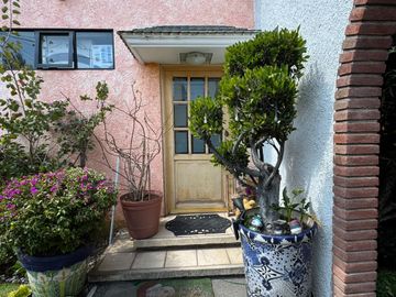 Venta De Casa En El Centro De Toluca,  Preciosa Residencia En Venta En Av. Hidalgo A Una Cuadra De La Alameda