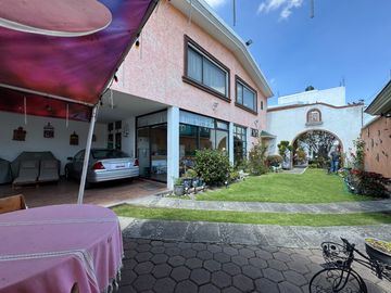 Venta De Casa En El Centro De Toluca,  Preciosa Residencia En Venta En Av. Hidalgo A Una Cuadra De La Alameda