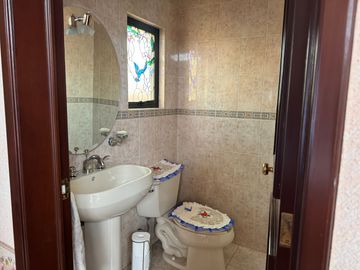 Venta De Casa En El Centro De Toluca,  Preciosa Residencia En Venta En Av. Hidalgo A Una Cuadra De La Alameda