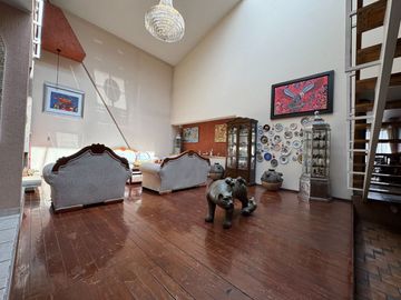 Venta De Casa En El Centro De Toluca,  Preciosa Residencia En Venta En Av. Hidalgo A Una Cuadra De La Alameda