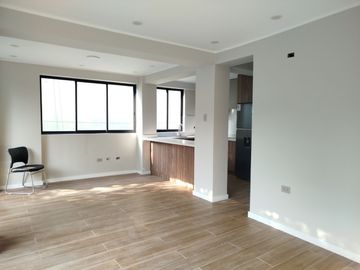 VENTA DE DEPARTAMENTO EN SEGUNDO PISO DE ESTRENO EN LINCE