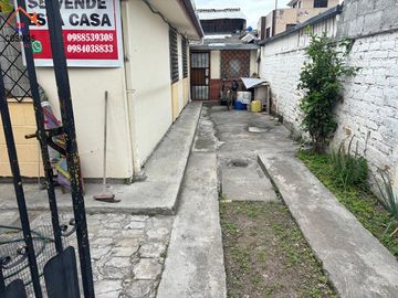 Casa de venta en Otavalo, en la ciudadela Imbaya, 215 m2