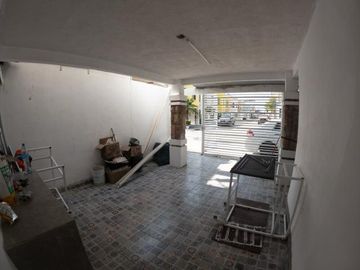 CASA EN VENTA EN CIUDAD DEL CARMEN. FRACC. MEDITERRÁNEO