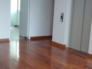 Venta Departamento Estreno Surco 3 dormitorios + cochera Fte a parque
