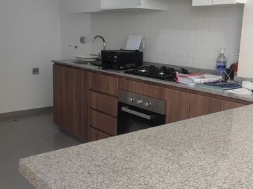 VENDO LINDO DPTO DE ESTRENO DE DOS DORM EN BREÑA