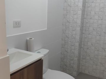 VENDO LINDO DPTO DE ESTRENO DE DOS DORM EN BREÑA