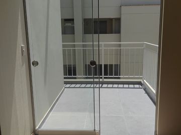 VENDO LINDO DPTO DE ESTRENO DE DOS DORM EN BREÑA