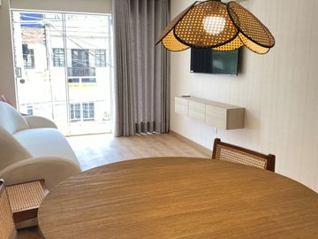 VENDO LINDO DPTO DE ESTRENO DE DOS DORM EN BREÑA