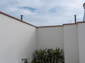 VENDO LINDO DPTO DE ESTRENO DE DOS DORM EN BREÑA