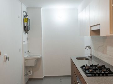 VENDO LINDO DPTO DE ESTRENO DE DOS DORM EN BREÑA