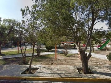 Casa En Venta, En La Calle De Muzquiz, Centro Metropolitano, Saltillo, Coahuila. Remate Bancario Jmjc20-56
