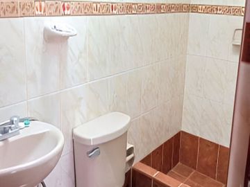 Venta Casa De 2 Pisos Más Aires - Mi Perú, Callao