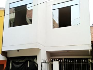 Venta Casa De 2 Pisos Más Aires - Mi Perú, Callao
