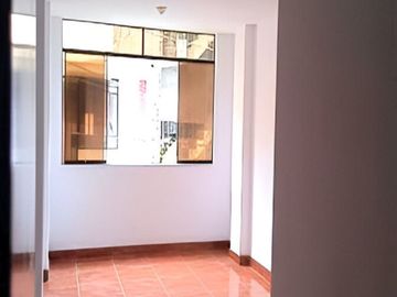 Venta Casa De 2 Pisos Más Aires - Mi Perú, Callao