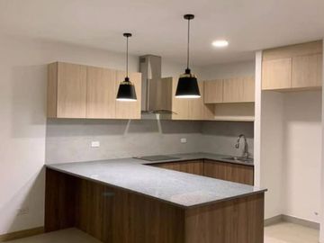 LOFT EN VENTA EN LA CAROLINA A POCOS PASOS DEL QUICENTRO