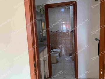 DEPARTAMENTO EN VENTA EN EL CENTRO DE GUAYAQUIÑ