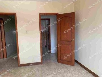 DEPARTAMENTO EN VENTA EN EL CENTRO DE GUAYAQUIÑ