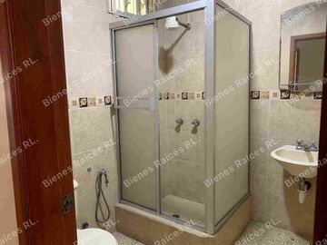 DEPARTAMENTO EN VENTA EN EL CENTRO DE GUAYAQUIÑ