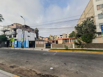 ESTRATÉGICA CASA/TERRENO EN VENTA PARA PROYECTO INMOBILIARIO | CHORRILLOS
