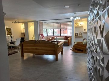 Apartamento En Venta En Laureles Medellín