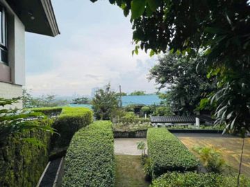 2-Storey House & Lot in Blue Ridge A Quezon City with Panoramic Antipolo Skyline Views