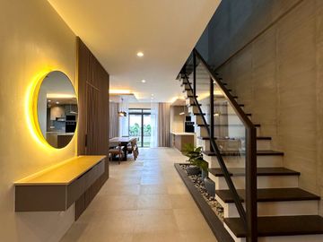 Tokyo Mansions brand new house for sale by owner