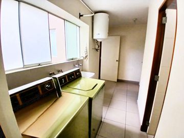 🏡 AMPLIO DEPARTAMENTO EN SAN ISIDRO CON TERRAZA PRIVADA Y VISTA AL PARQUE BUSTAMANTE