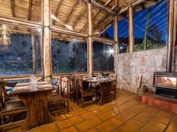 Vendo Hotel en el Valle Sagrado, Cusco - Huarán - 25 habitaciones - Vista espectacular.