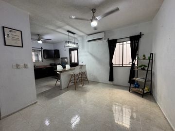HERMOSA CASA EN VENTA UBICADA EN EL FRACCIONAMIENTO LAS AMERICAS II MÉRIDA