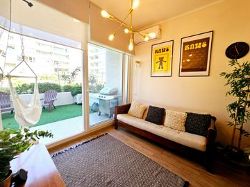 ESPECTACULAR OPORTUNIDAD EN HUECHURABA CON PATIO Y 2E