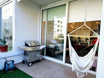 ESPECTACULAR OPORTUNIDAD EN HUECHURABA CON PATIO Y 2E