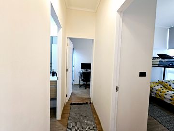 ESPECTACULAR OPORTUNIDAD EN HUECHURABA CON PATIO Y 2E