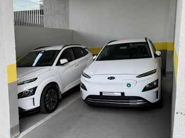 ESPECTACULAR OPORTUNIDAD EN HUECHURABA CON PATIO Y 2E