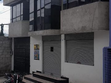 Venta de casa de 120 m2 de contrucción con 1 terreno de 250 m2 en Marianitas de calderón.