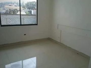 Venta de casa de 120 m2 de contrucción con 1 terreno de 250 m2 en Marianitas de calderón.