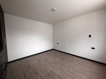 Casas de Venta en Cuenca Ecuador casa con departamentos
