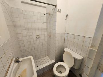 Vendo Departamento Muy Bien Ubicado Cerca a Av del Ejercito en Primer Piso