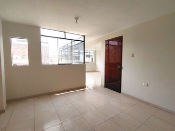 🏡 ¡Gran Oportunidad! Venta de Casa de 4 Pisos en Carapongo – Independiente y Rentable