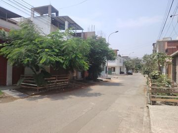 🏡 ¡Gran Oportunidad! Venta de Casa de 4 Pisos en Carapongo – Independiente y Rentable