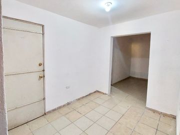 Casa en venta al sur de Hermosillo – Fraccionamiento Altares, 2 recámaras y opción a tercera