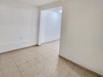 Casa en venta al sur de Hermosillo – Fraccionamiento Altares, 2 recámaras y opción a tercera