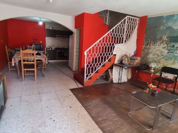 CASA EN EN EL CORAZON DE MORELIA $2,498,000(A CUADRAS DE LA CATEDRAL)