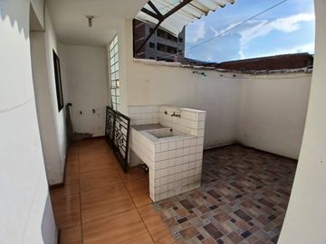 Venta hermosa casa, La Pedrera, Copacabana Antioquia.